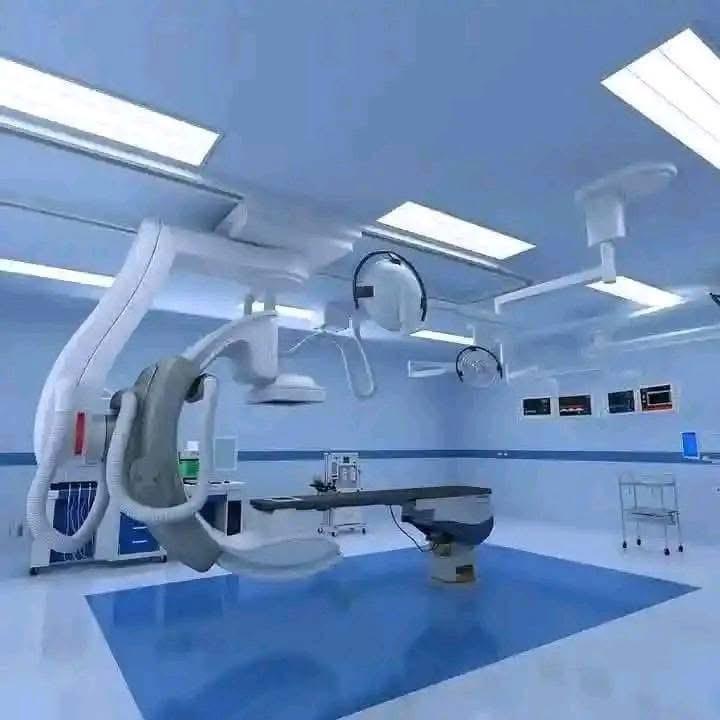 Futuristic hybrid operating room with C-arm imaging